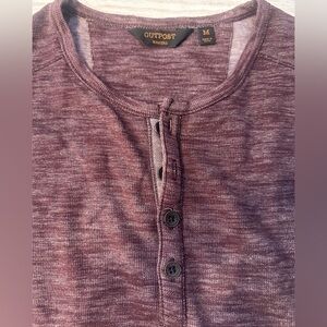 Henley Shirt by Buckle
Outpost Maker
Size M